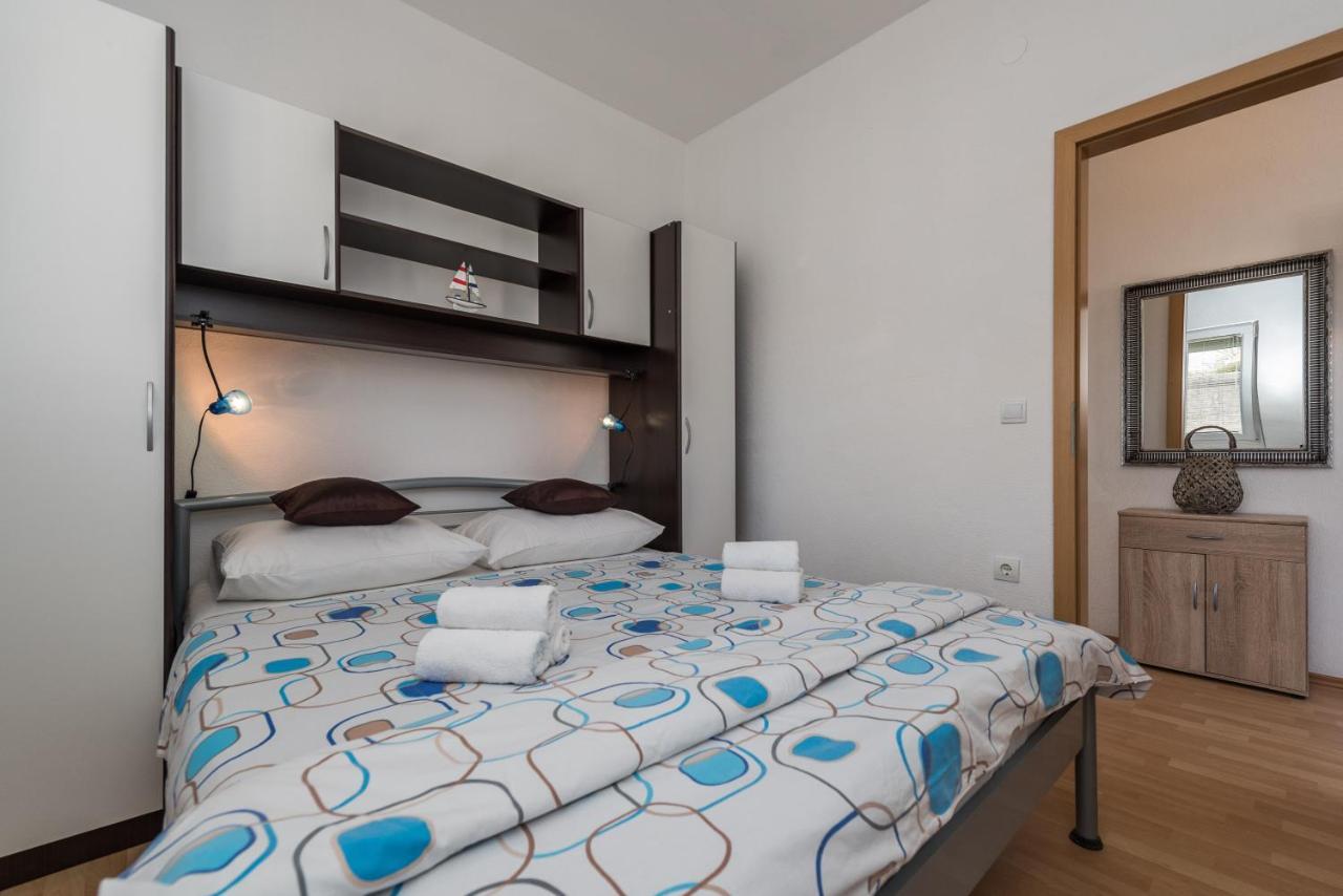 Apartments Marko Dominik Ražanac Eksteriør billede