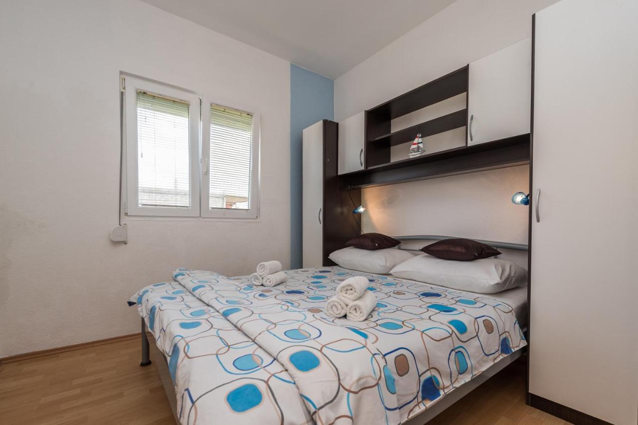 Apartments Marko Dominik Ražanac Eksteriør billede